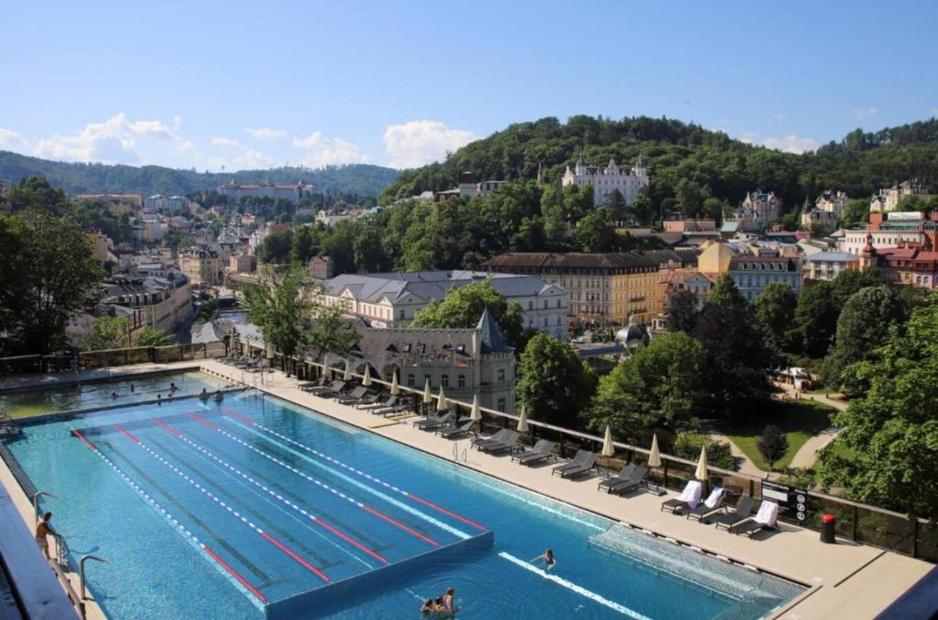 Karlsbad Central Point Εξωτερικό φωτογραφία